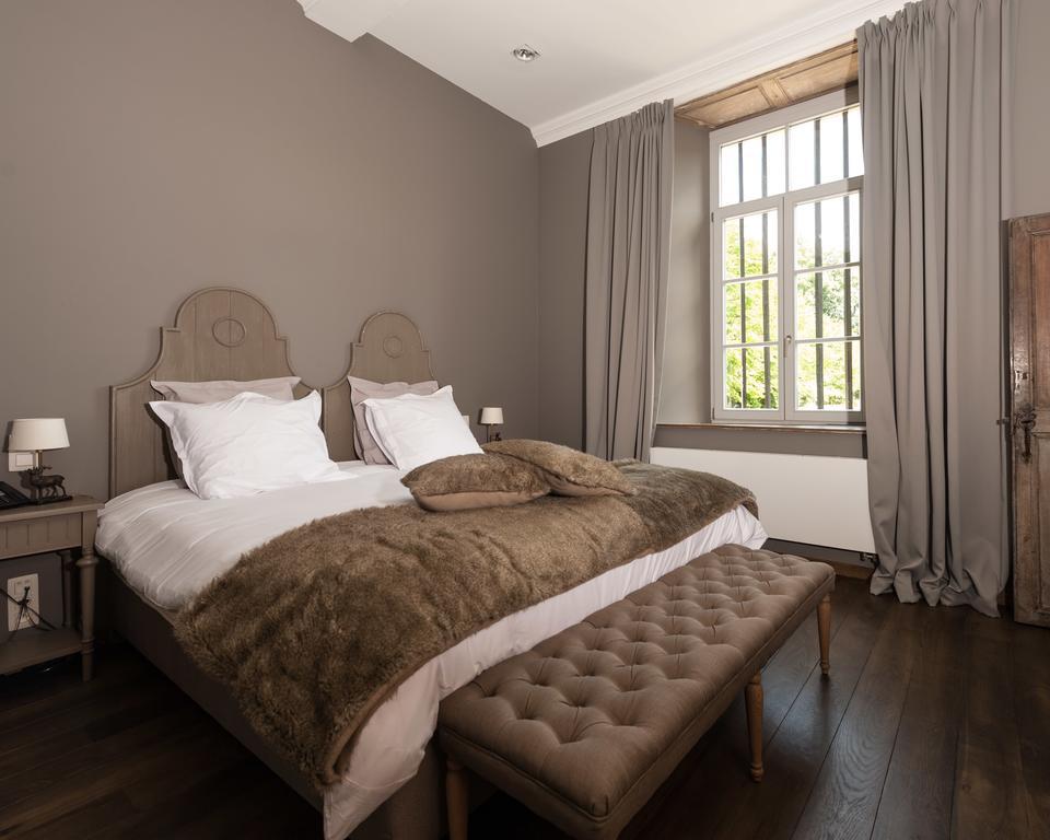 Chateau De Grandvoir Hotel Neufchateau Bagian luar foto